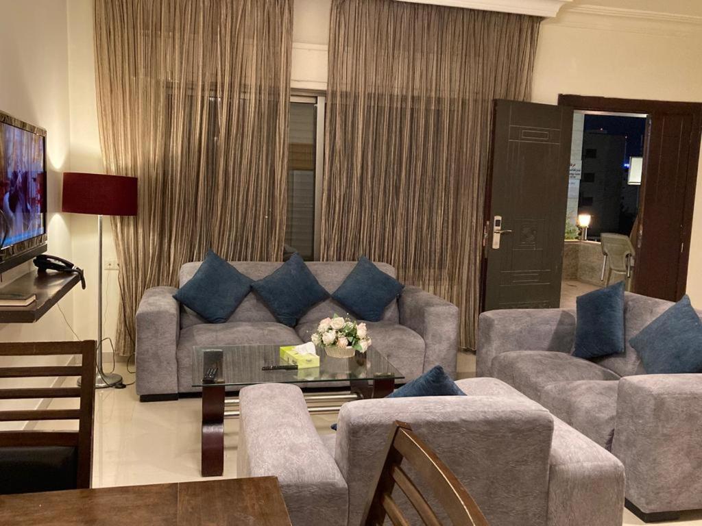 Uptown Hotel Apartment アンマン エクステリア 写真