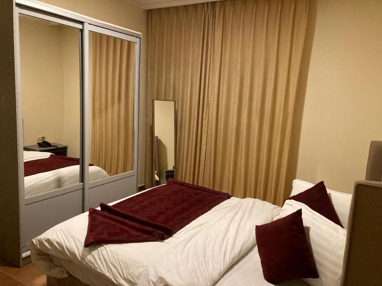 Uptown Hotel Apartment アンマン エクステリア 写真